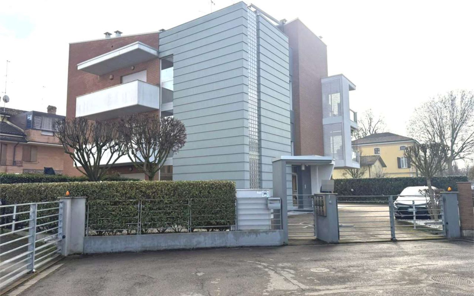 CARPI IN ESCLUSIVA ZONA DUE PONTI "QUADRILOCALE" TOP!!!