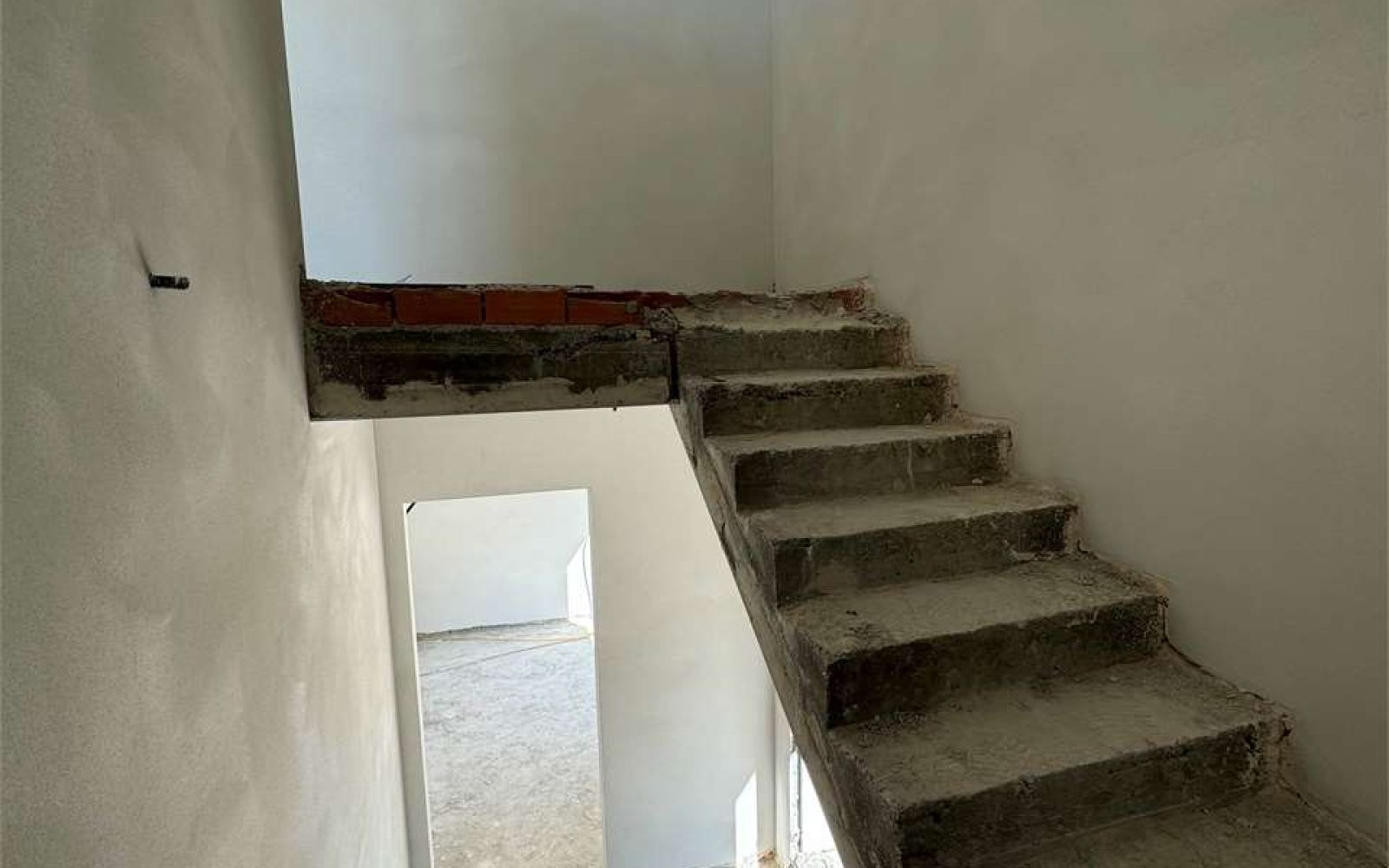 imm_2070-20240716181036-1280